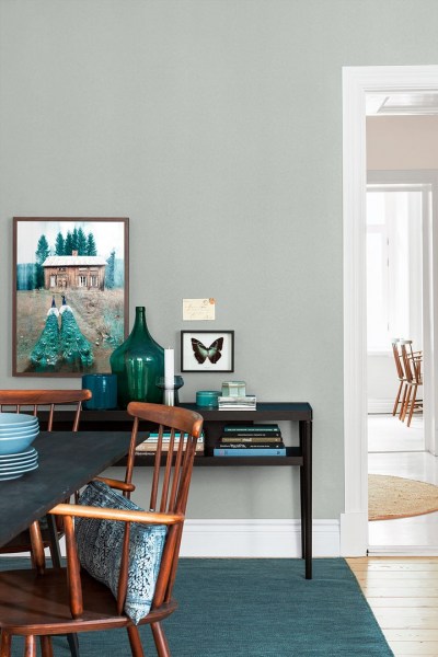 CeladonGreen_Image_Roomshot_DiningArea_Item_7979