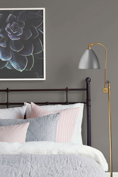 DarkSlate_Image_Roomshot_Bedroom_Item_7955