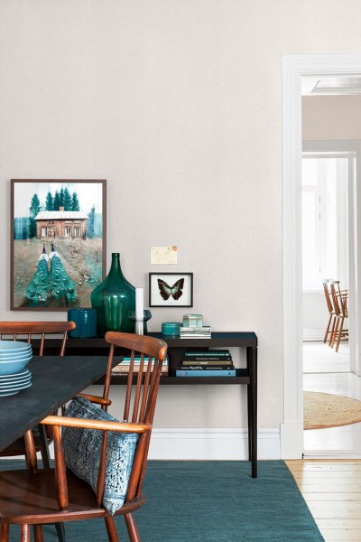 Eggshell_Image_Roomshot_DiningArea_Item_7957