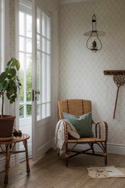 Ester-7660-Oboi-dlya-gostionoy1_700x700