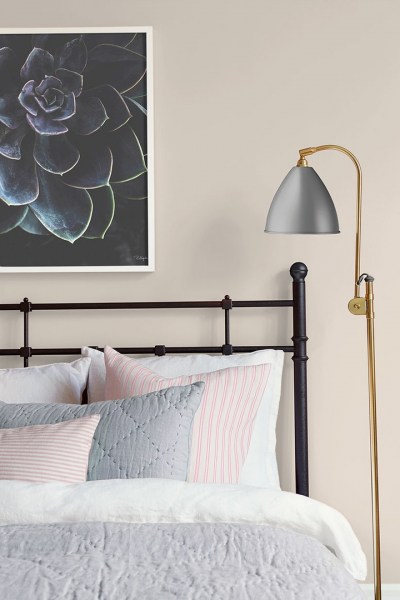 LightClay_Image_Roomshot_Bedroom_Item_7964