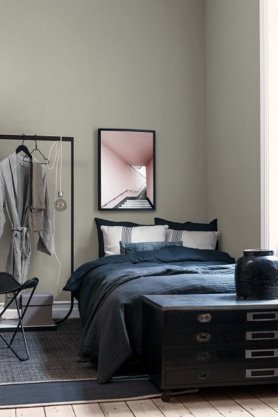 LindenGreen-1_Image_Roomshot_Bedroom_Item_7976