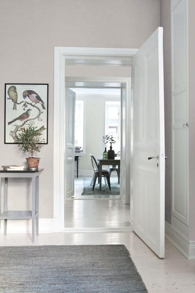 Pearl_Image_Roomshot_Hall_Item_7962