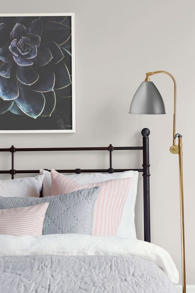 SilverWhite_Image_Roomshot_Bedroom_Item_7951