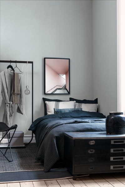 SkyBlue-1_Image_Roomshot_Bedroom_Item_7982