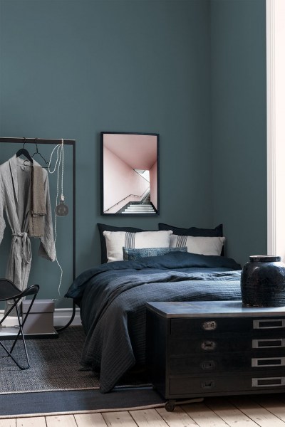 StormyWeather-1_Image_Roomshot_Bedroom_Item_7984