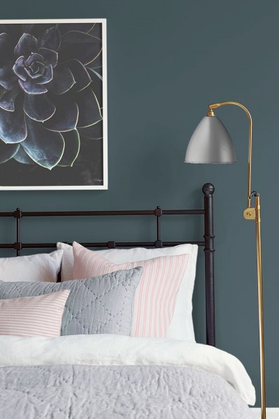 StormyWeather_Image_Roomshot_Bedroom_Item_7984