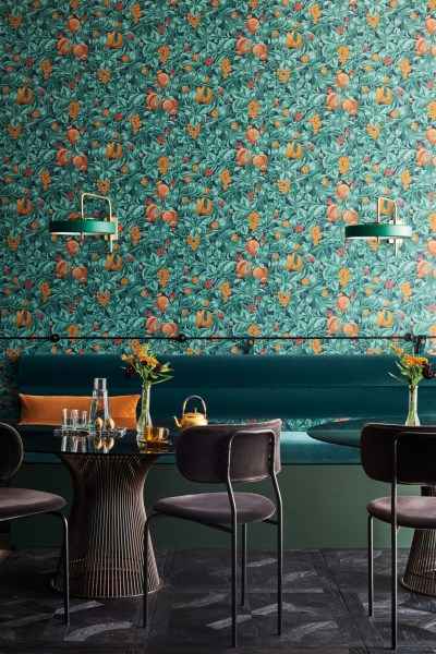 cs_the_pearwood_collection_vines_of_pomona_116-2005_alternative_with_cs_colour_box_velvets_rgb